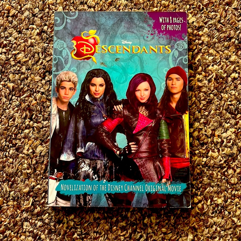 Disney descendants book!
